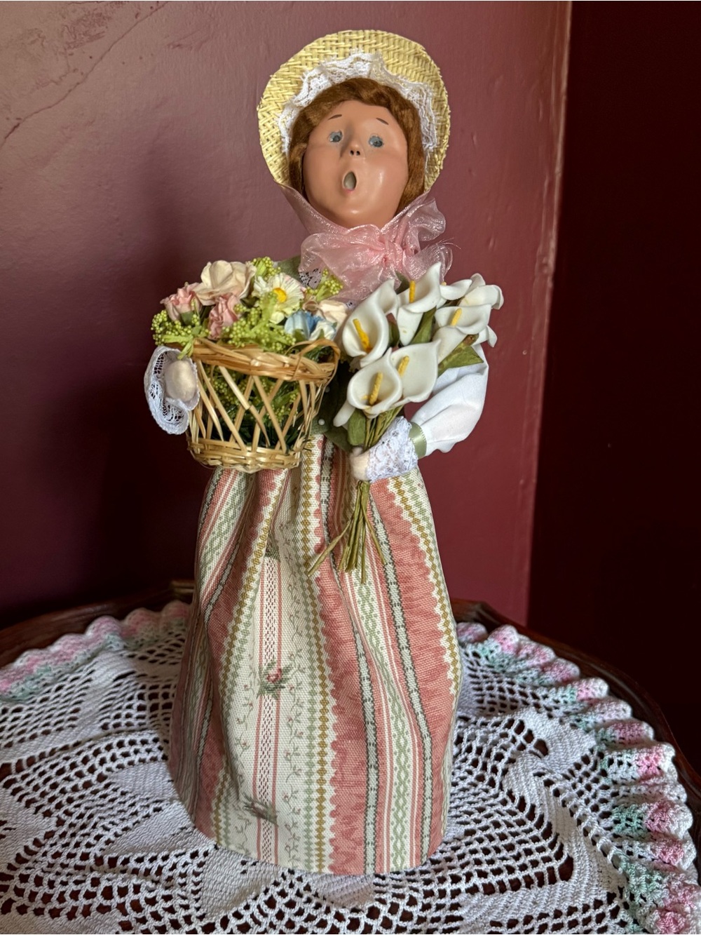 Byers’ Choice Woman with Flowers Caroler 2009